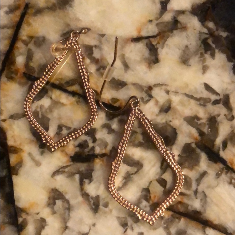 Sold!!!Kendra earrings!